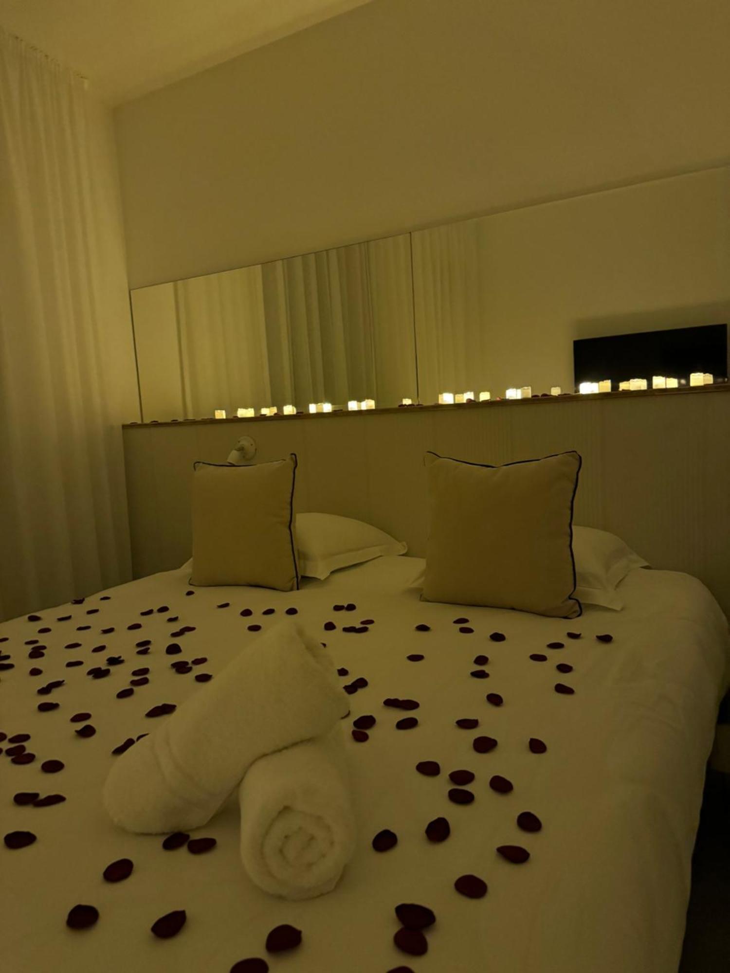 Maison Lyo Suite Luxe คานส์ ภายนอก รูปภาพ